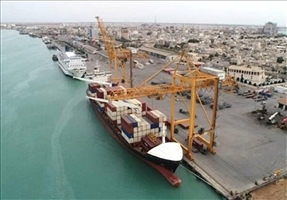 تردد سالانه 130 هزار فروند کشتی از بنادر ایران با وجود تحریم‌ها